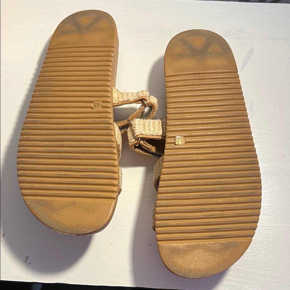 Steve Madden Mayven Woven Beige Slide Sandals - Picture 3 of 3